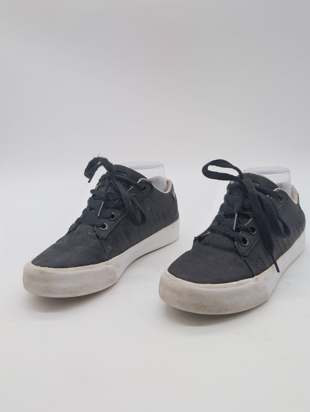 Supra Black Canvas Low Top Skate Sneakers Women’s Size 6.5